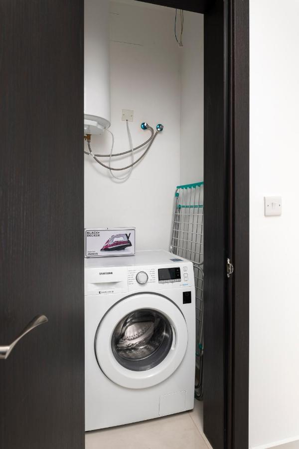 Modern 3Br Stylish Apartment With Large Balcony - Close To St Julians And St Georges Bay Is-Swieqi Exteriör bild